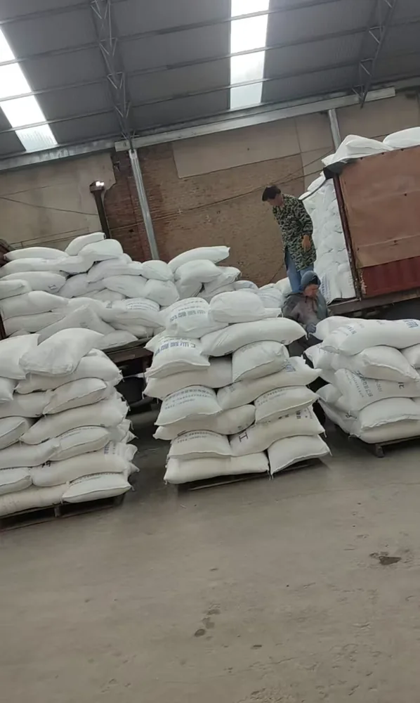 Stacking in the warehouse bays
